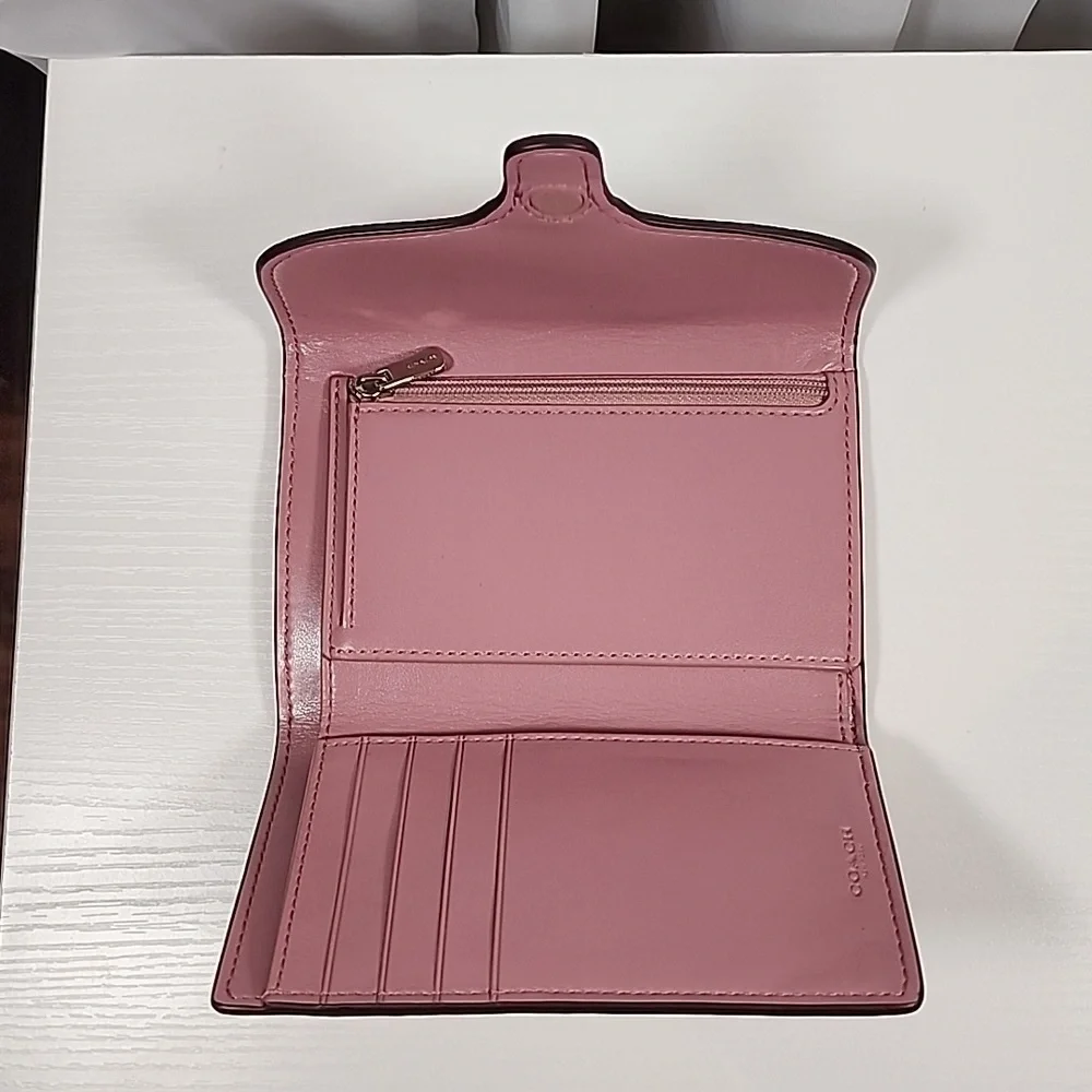 Coach Medium Envelope Wallet